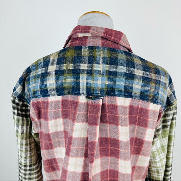 American Eagle Mixed Plaid Button Down Shirt XS - Picture 11 of 13